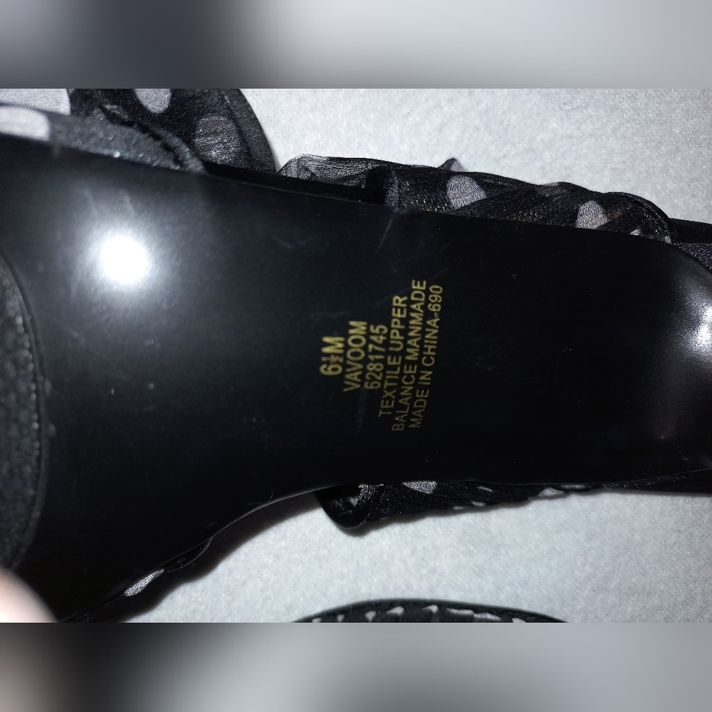 Impo Vavoom black polka dot 3 Inch Heels Size 6.5 - Picture 8 of 9